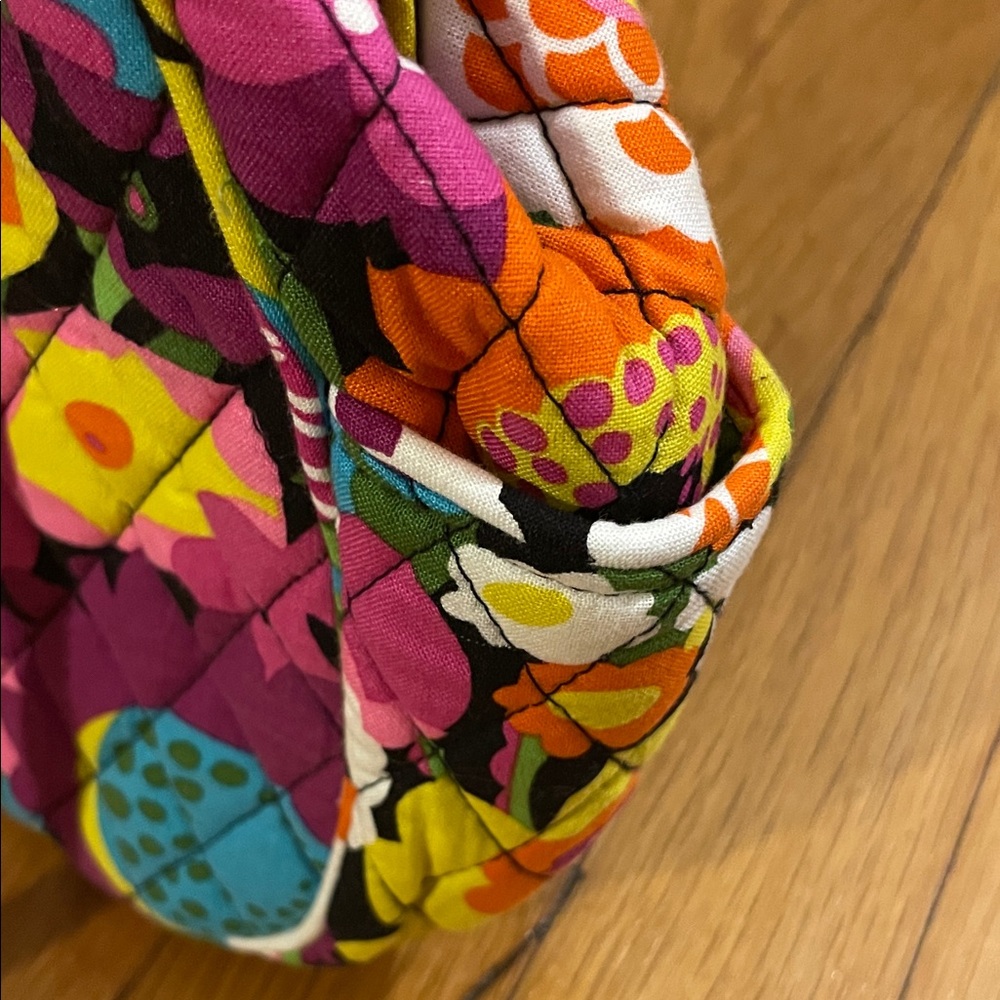 NWT Vera Bradley Vibrant Floral Women's Frame Bag - Picture 4 of 11